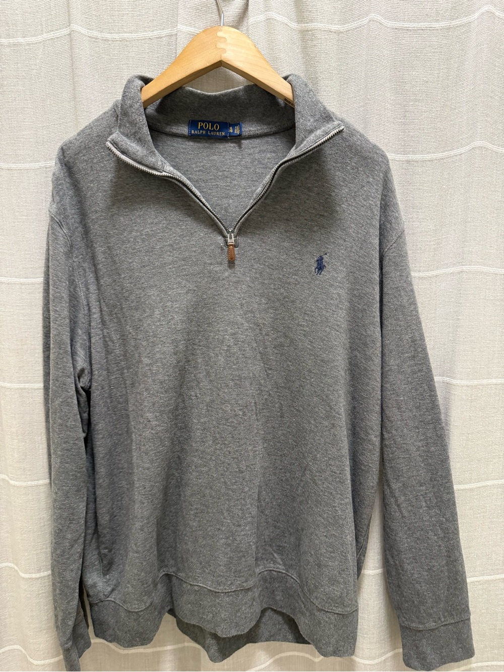 Ralph Lauren Gray Crewneck Sweatshirt with Blue Tag